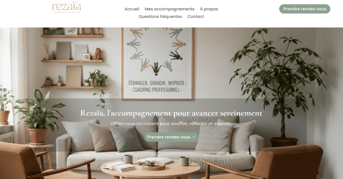 Design épuré pour l'activité d'une coach professionnelle.